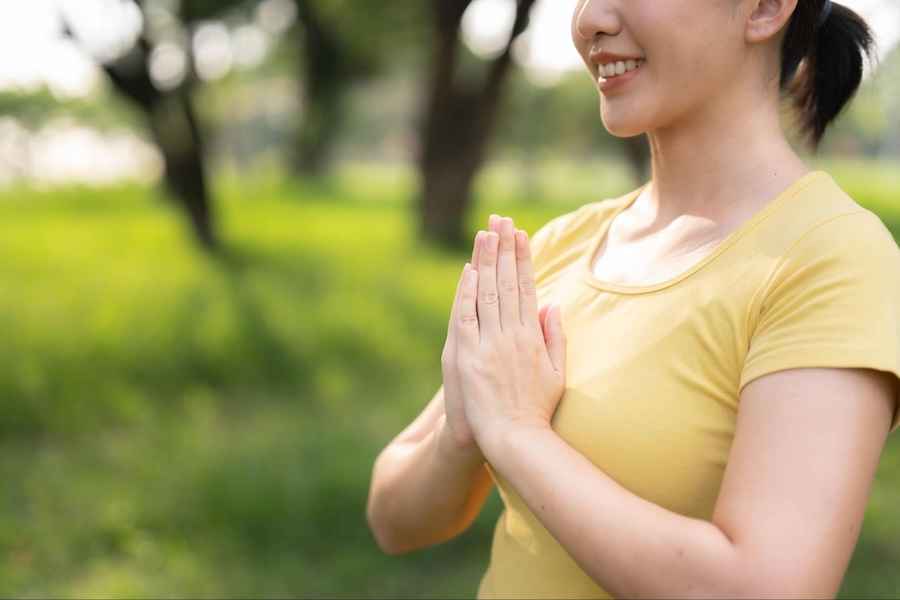 morning-chanting สวดมนต์เช้า